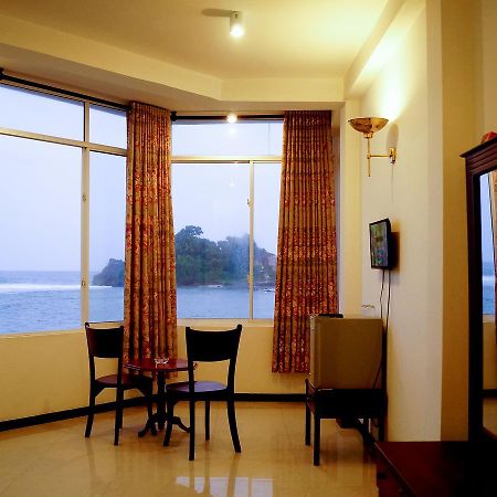 Sayurima Beach Hotel Ahangama Quarto foto